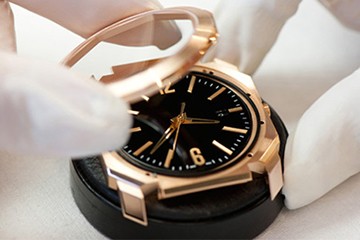 西安欧米茄表官方售后洗油